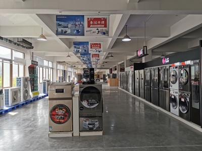 家电奥特莱斯五一焕新升级 5所不有，1降到底，服装鞋帽销售同步启动